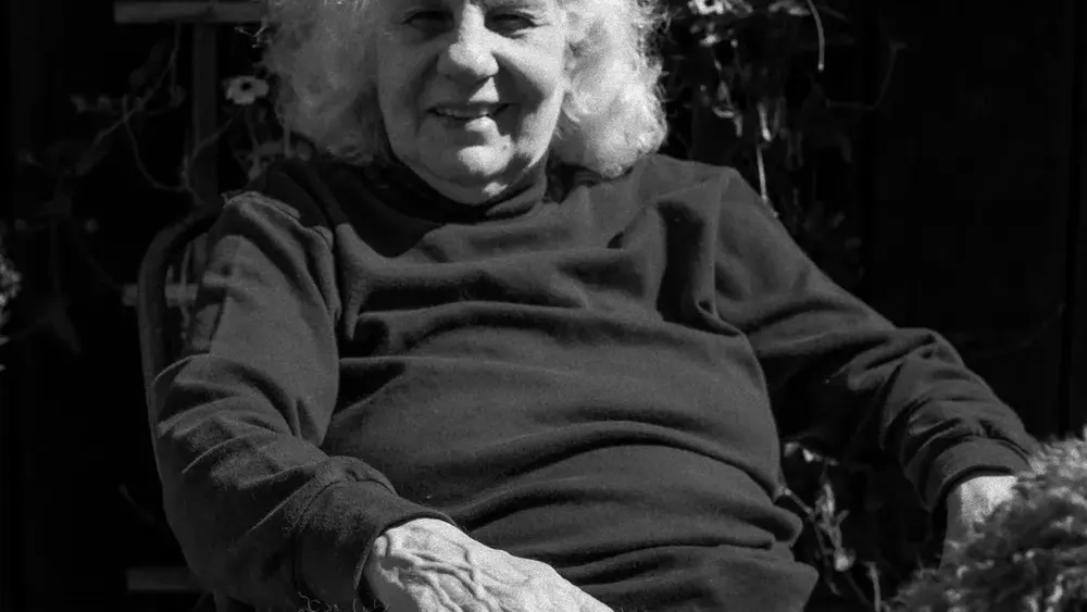 Portrait photograph of author and technology essayist Paulina Borsook