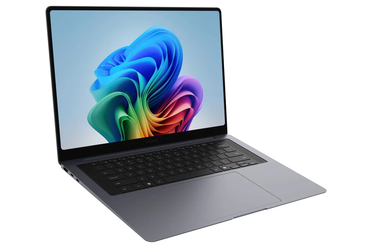 Samsung Galaxy Book6 Ultra official product photo
